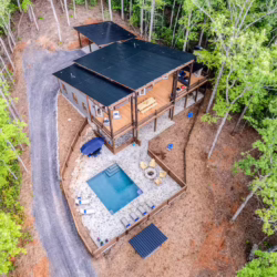 pet friendly cabins with swimming pools north georgia