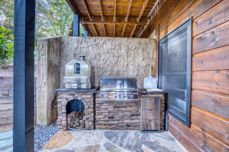 cabin rentals near atlanta with hot tub