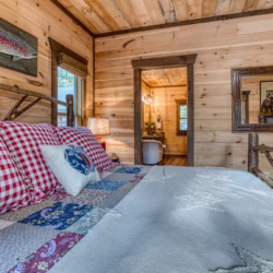 cabin rentals near atlanta with hot tub