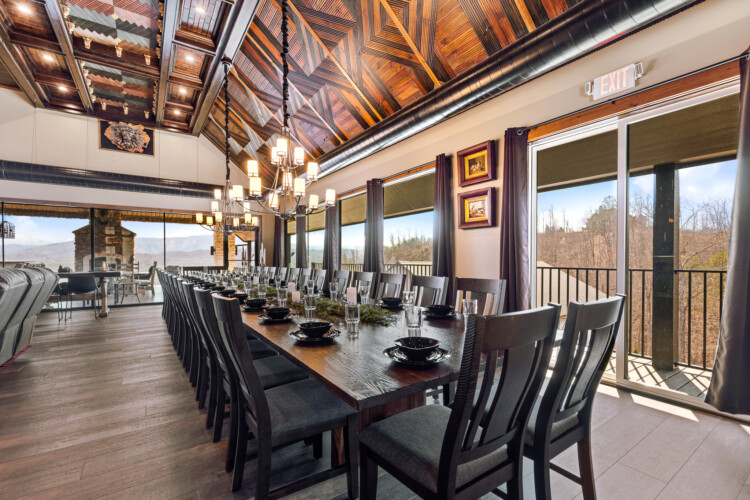 8 bedroom cabins in pigeon forge