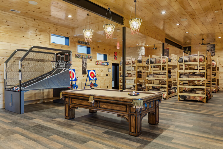 8 bedroom cabins in pigeon forge