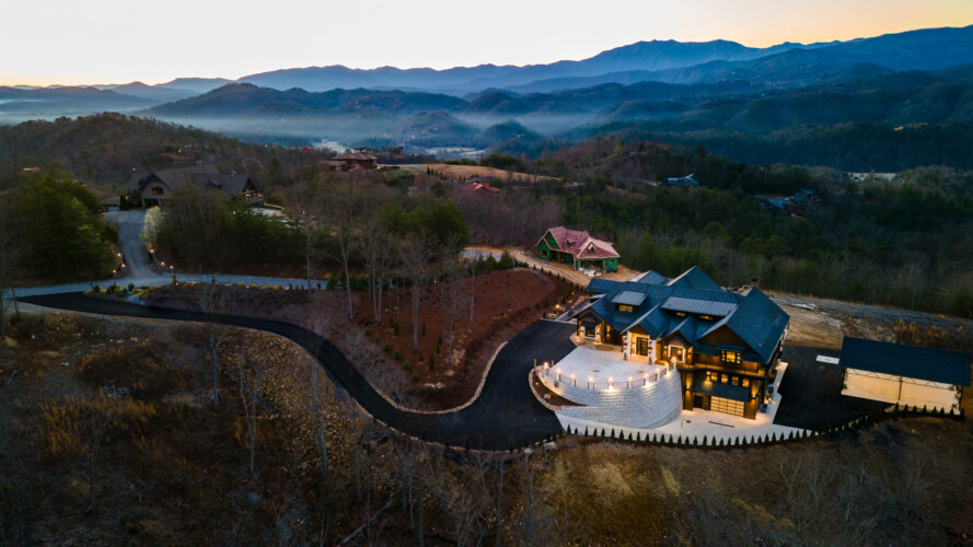 8 bedroom cabins in pigeon forge