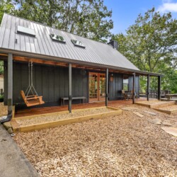 pet friendly cabins near helen ga