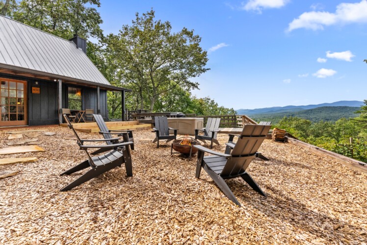 pet friendly cabins near helen ga