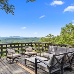 pet friendly cabins near helen ga