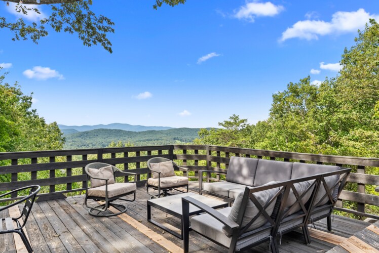 pet friendly cabins near helen ga