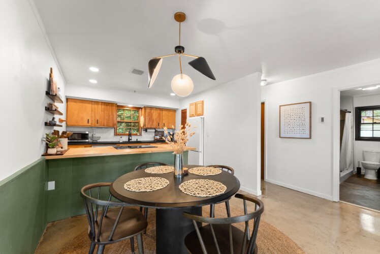 pet friendly cabins near helen ga