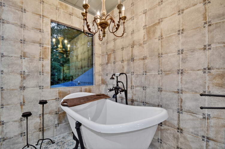 mineral bluff cabin with hot tub and mountain views