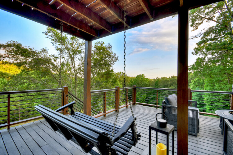 mineral bluff cabin with hot tub and mountain views