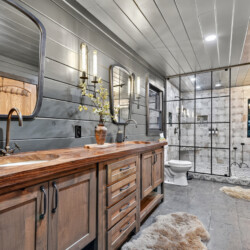 mineral bluff cabin with hot tub and mountain views