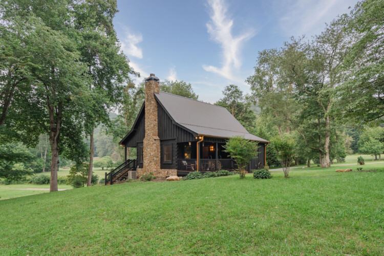 creekside cabin rentals cherry log ga
