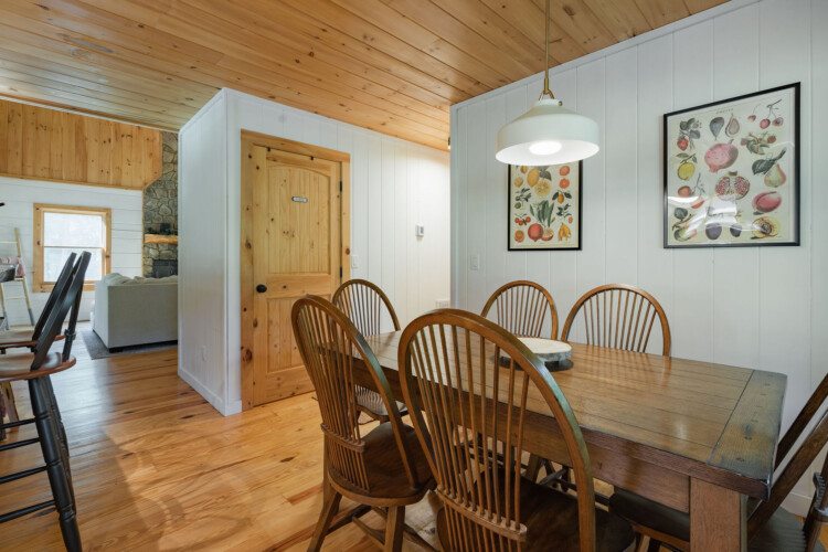 creekside cabin rentals cherry log ga