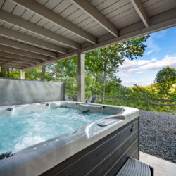 blue ridge georgia cabin with hot tub