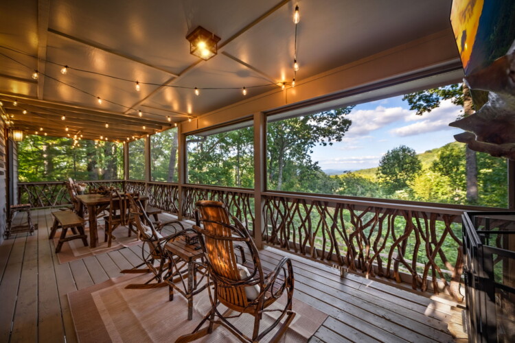 blue ridge georgia cabin with hot tub