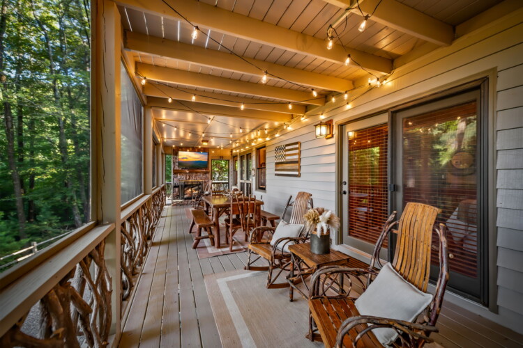 blue ridge georgia cabin with hot tub