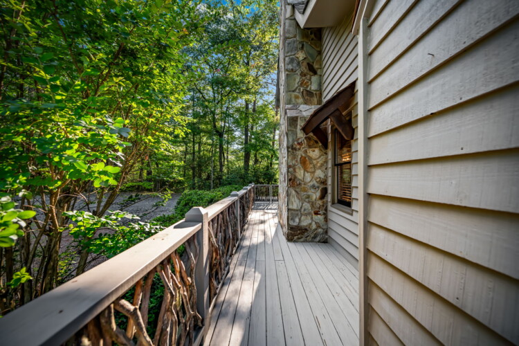 blue ridge georgia cabin with hot tub