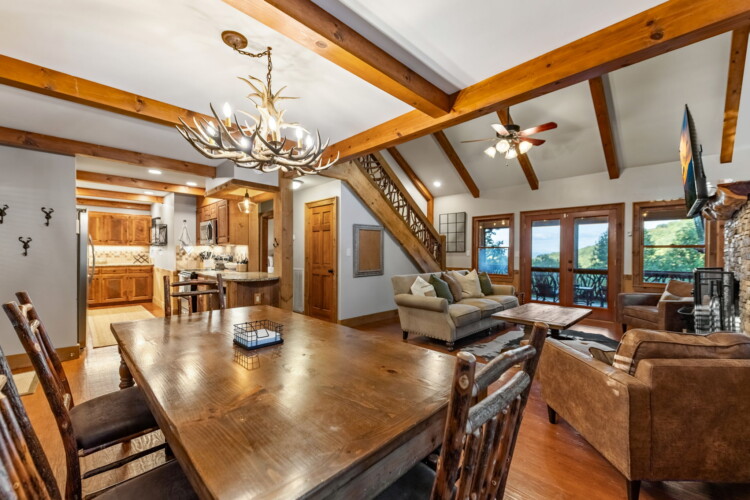 blue ridge georgia cabin with hot tub