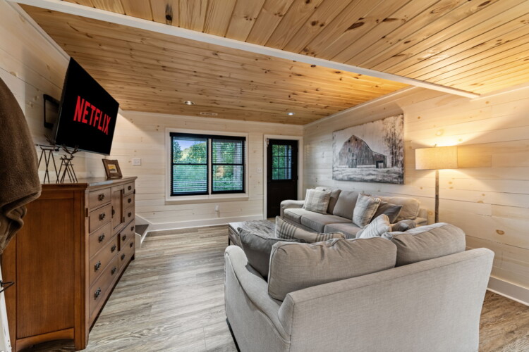 blue ridge georgia cabin with hot tub