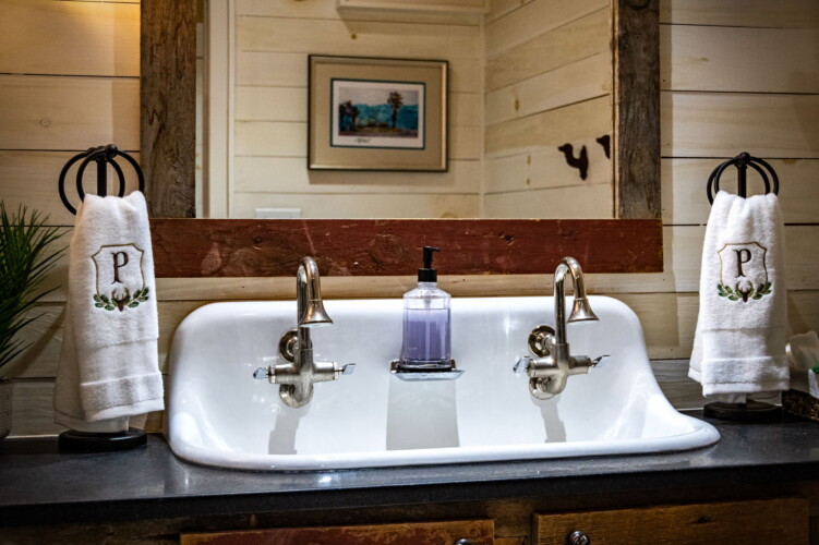 blue ridge georgia cabin with hot tub