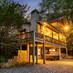 blue ridge georgia cabin with hot tub
