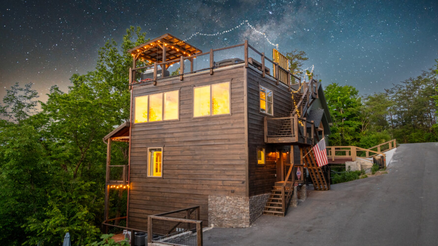cabins in pigeon forge with swimming pools
