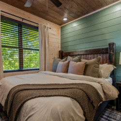 cabins in pigeon forge with swimming pools