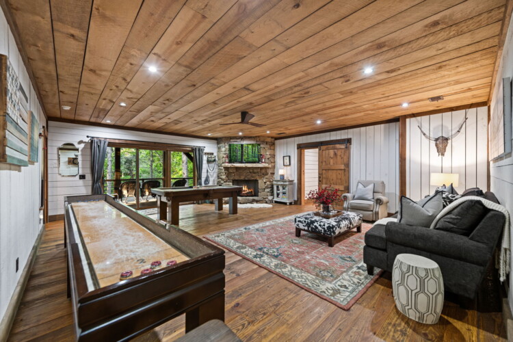 cabin rentals on fightingtown creek