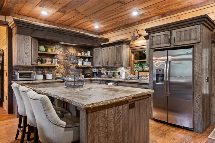 cabin rentals on fightingtown creek