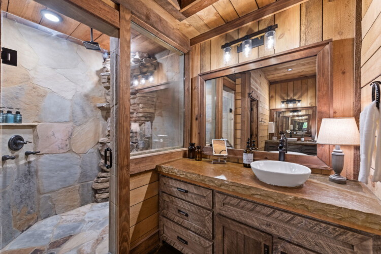 cabin rentals on fightingtown creek