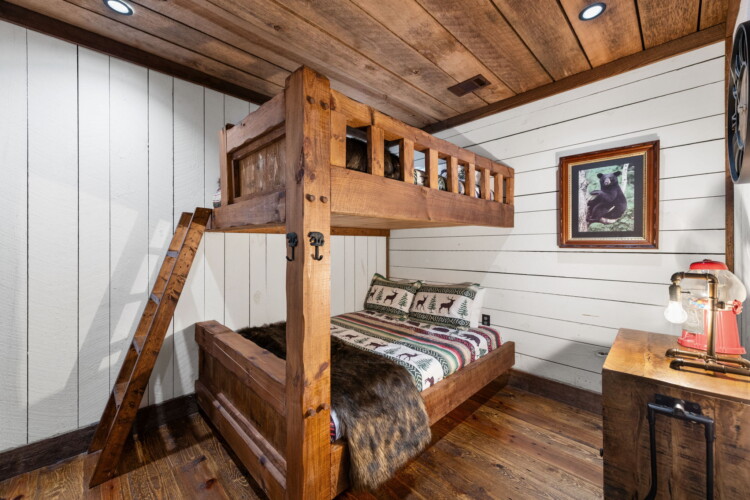 cabin rentals on fightingtown creek
