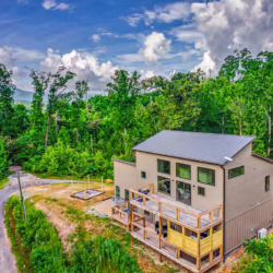 gatlinburg cabin with pool inside
