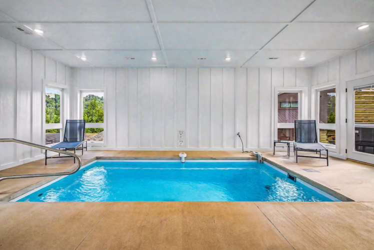 cabins in gatlinburg tn with indoor pool