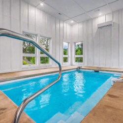 cabins in gatlinburg tn with pool