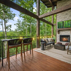 cabin in mineral bluff