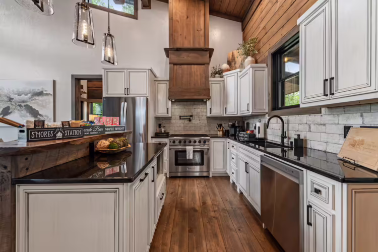 north georgia cabin with pool
