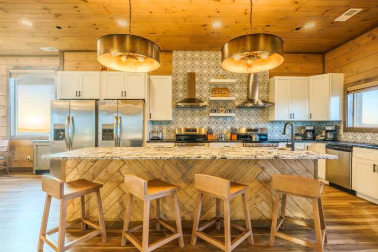 large smoky mountain cabins