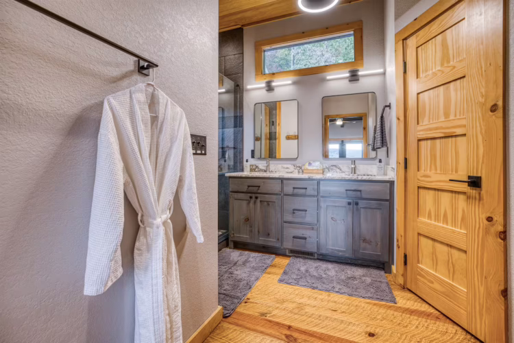 cabin with sauna near me