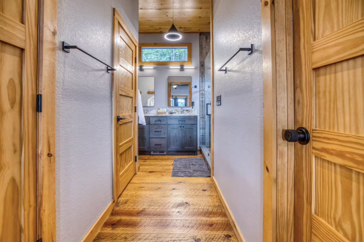 cabin with sauna near me