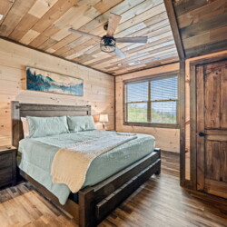big cabins in pigeon forge tn
