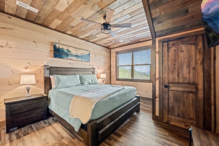 big cabins in pigeon forge tn