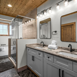 large group cabins in pigeon forge