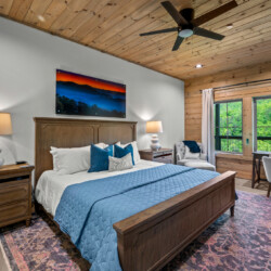 large group cabins in pigeon forge