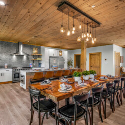 large group cabins in pigeon forge