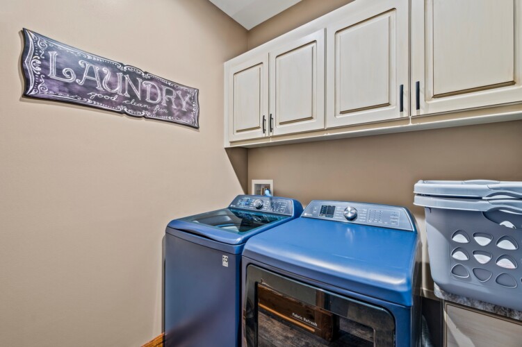 large cabin rentals in pigeon forge