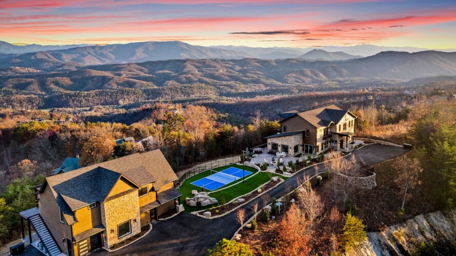 large cabin rentals in pigeon forge