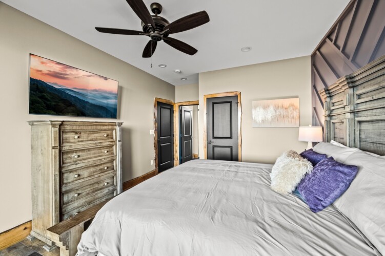 large cabin rentals in pigeon forge
